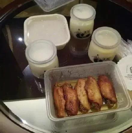 朋友脱单吃瓜,朋友脱单背后的甜蜜故事