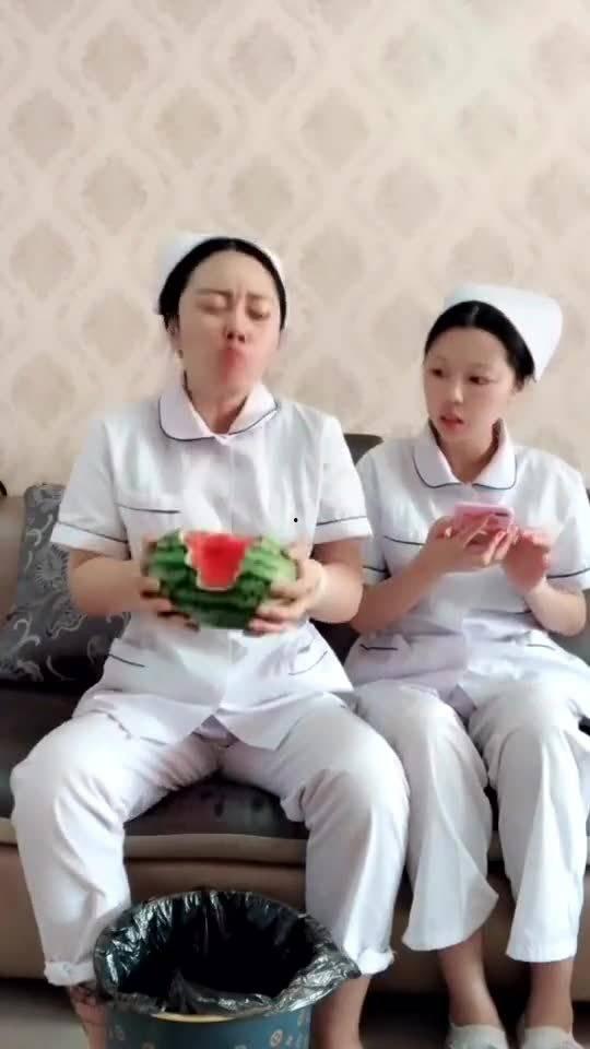 护士 吃瓜,揭秘医疗圈里的趣味故事